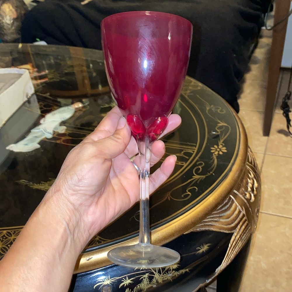 MURANO ART GLASS WINE DEEP RUBY RED 9.75" 16 OUNCES EXCELLENT - Picture 4 of 4